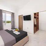 Villa Nikoli *