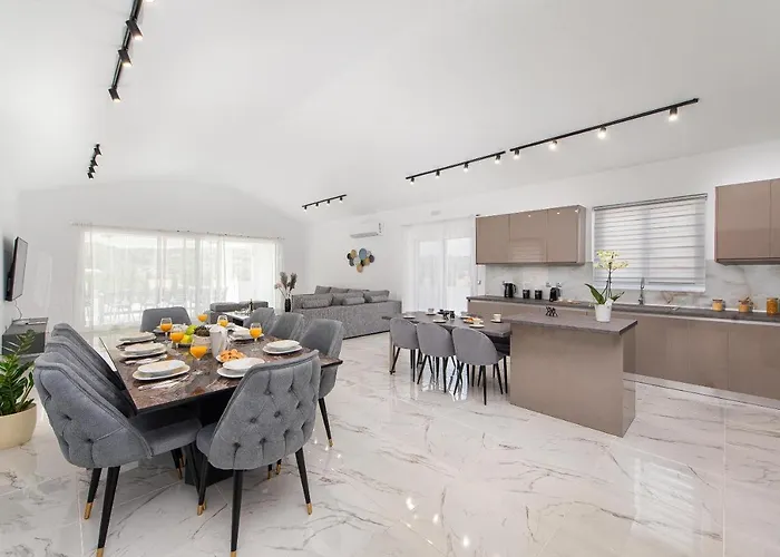 Nikoli * 科林比亚